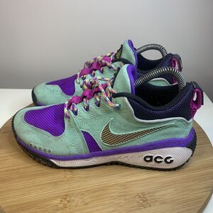 Nike ACG Dog Mountain Womens Size 7 Hiking Shoes Emerald Rise 2018 Green Purple